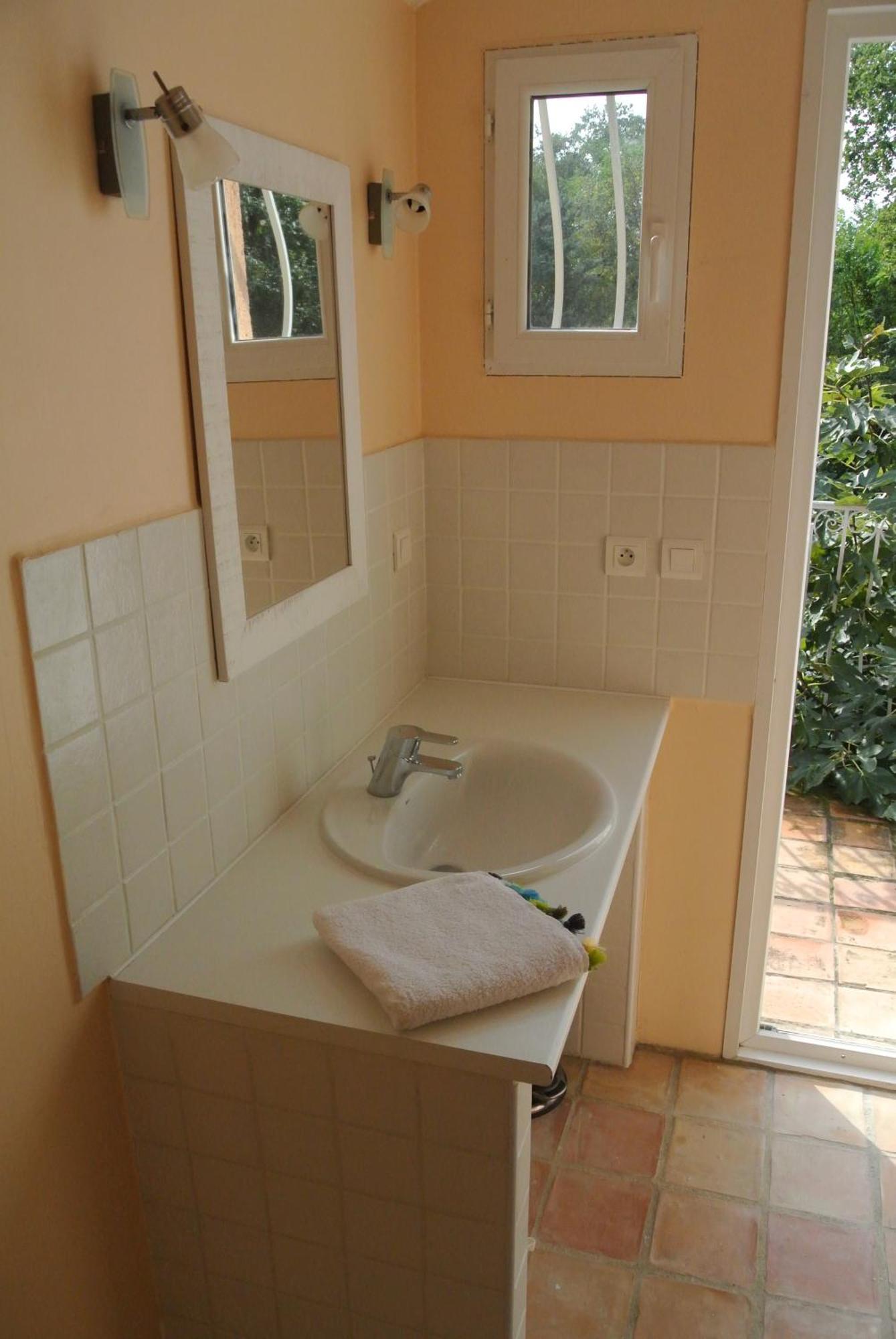 La Petite Maison Villeneuve-lès-Avignon Exteriör bild