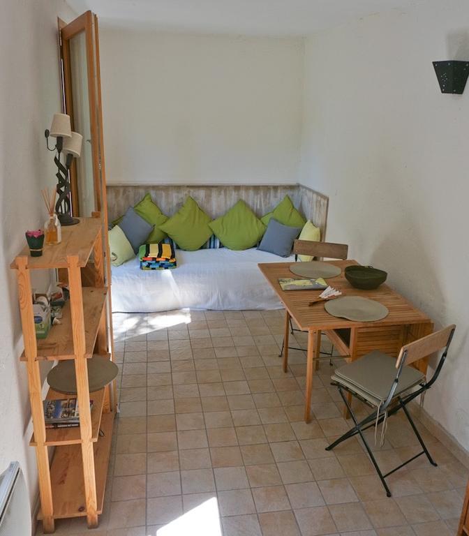 La Petite Maison Villeneuve-lès-Avignon Exteriör bild
